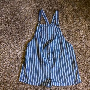 MATERNITY S-M ROMPER SHORTS